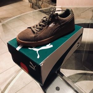 PUMA Suede Classic Embossed Burnt Olive Size 8.5